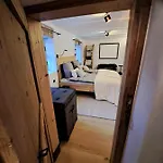 Exklusives Stall-loft Zum Pulverer - Naturdesign Hinter Historischen Mauern - Auszeit Für 2 Inmitten Des Isarwinkels *