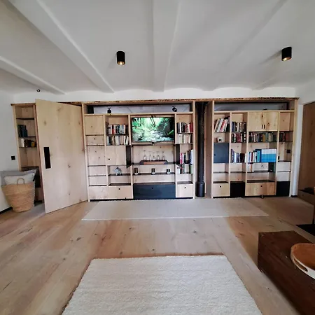 Exklusives Stall-loft Zum Pulverer - Naturdesign Hinter Historischen Mauern - Auszeit Für 2 Inmitten Des Isarwinkels Apartment *