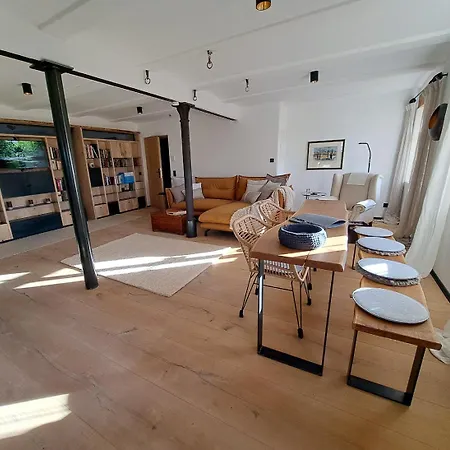 Exklusives Stall-loft 